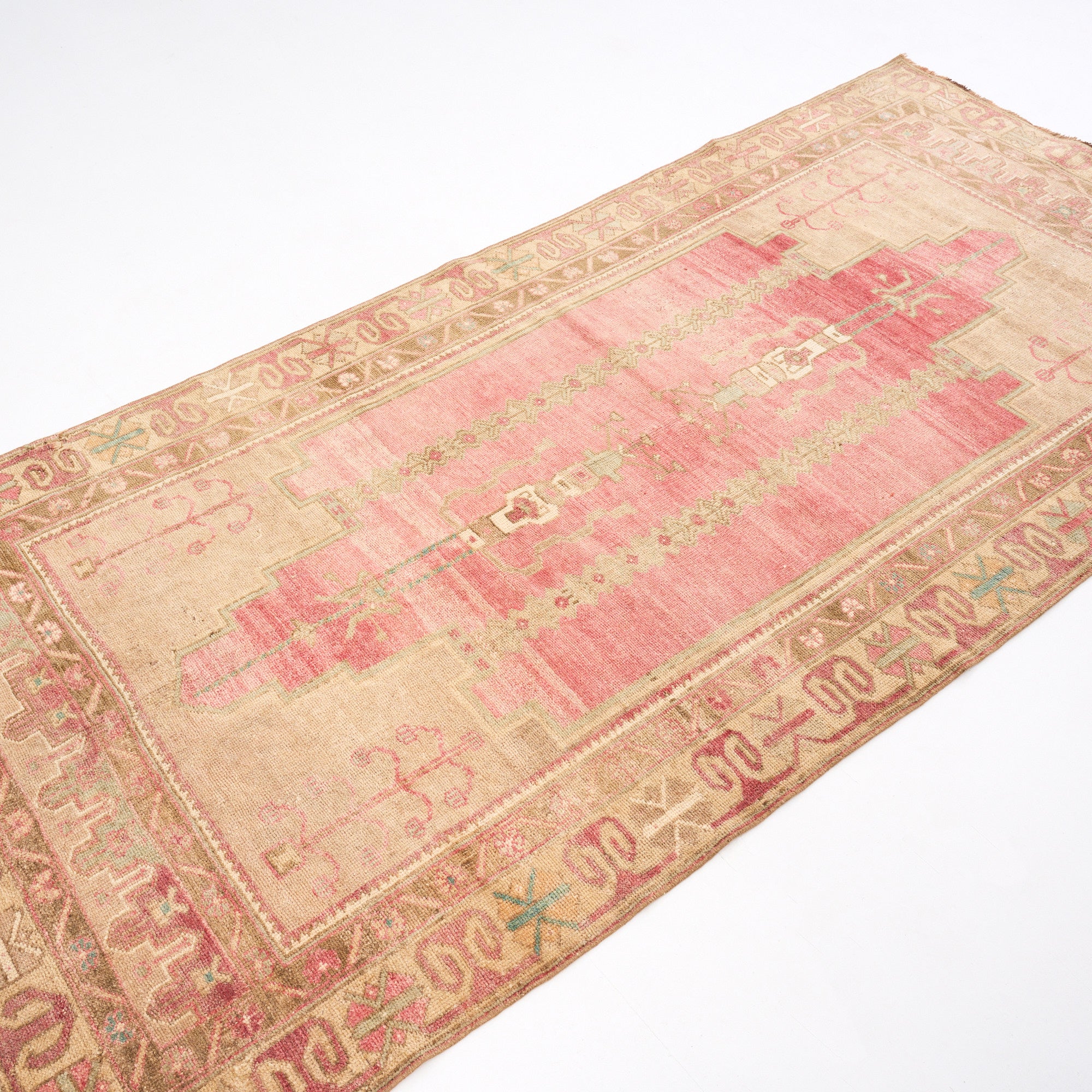 Kızılce (Burnt Rose)