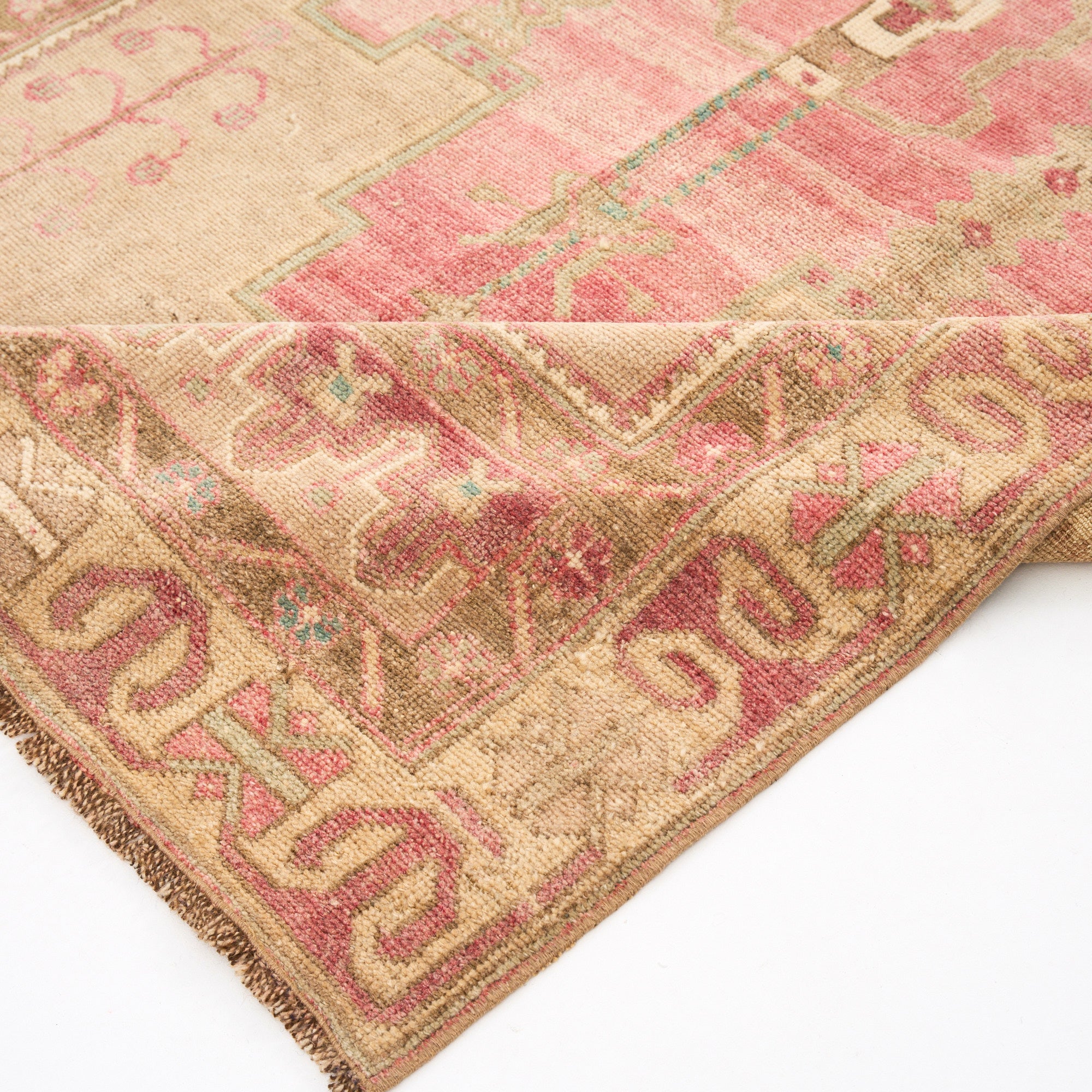 Kızılce (Burnt Rose)