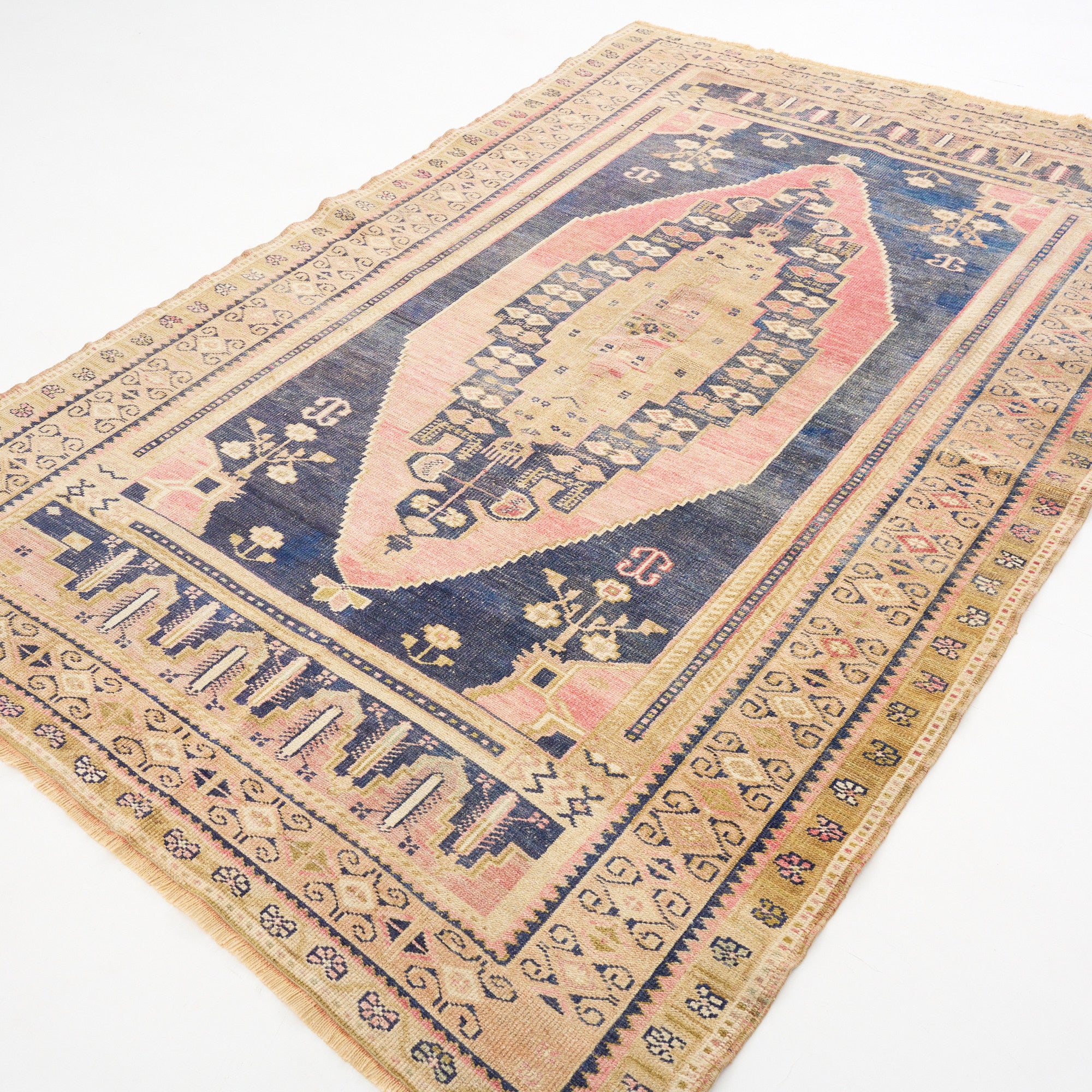 Goznur (Light Within)