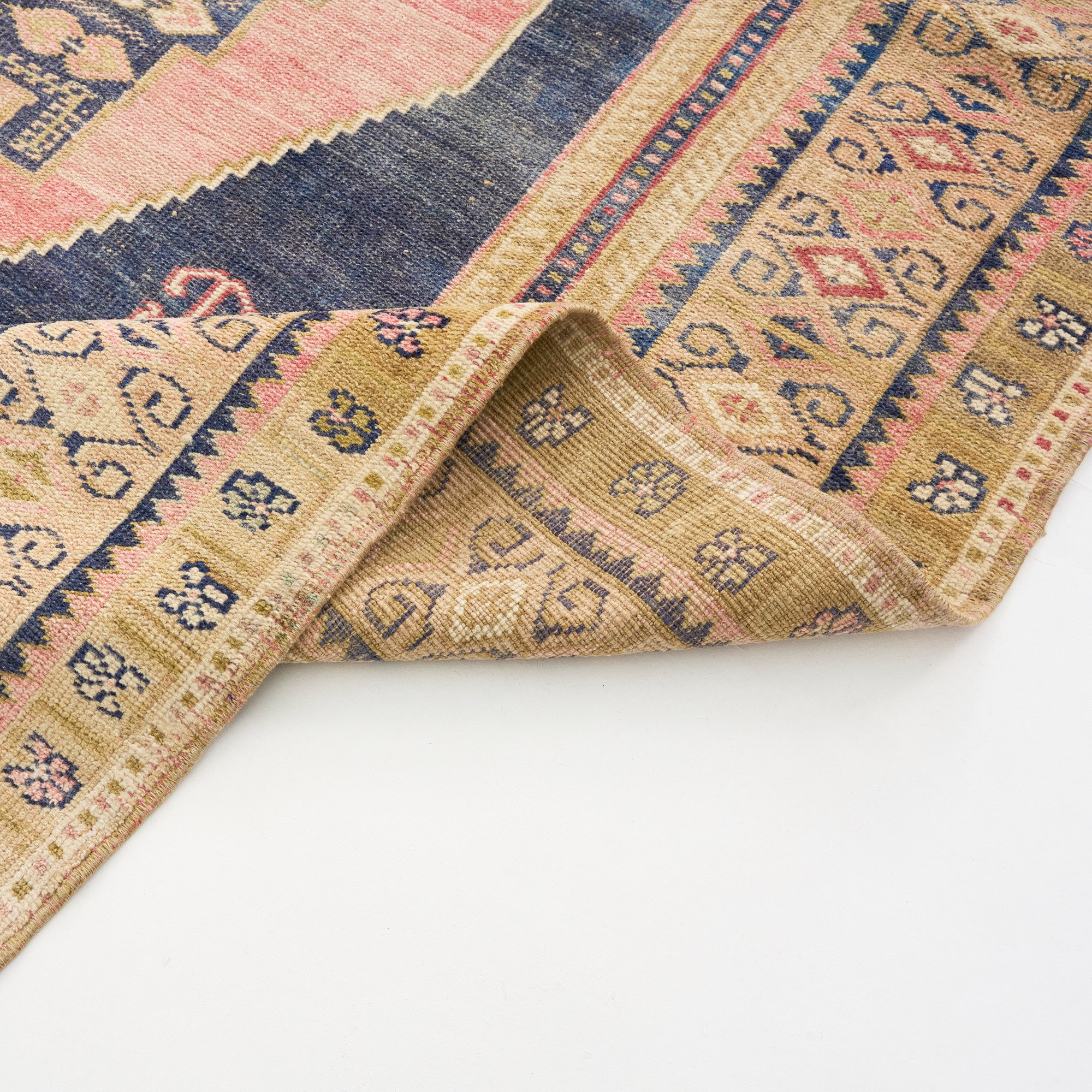 Goznur (Light Within)