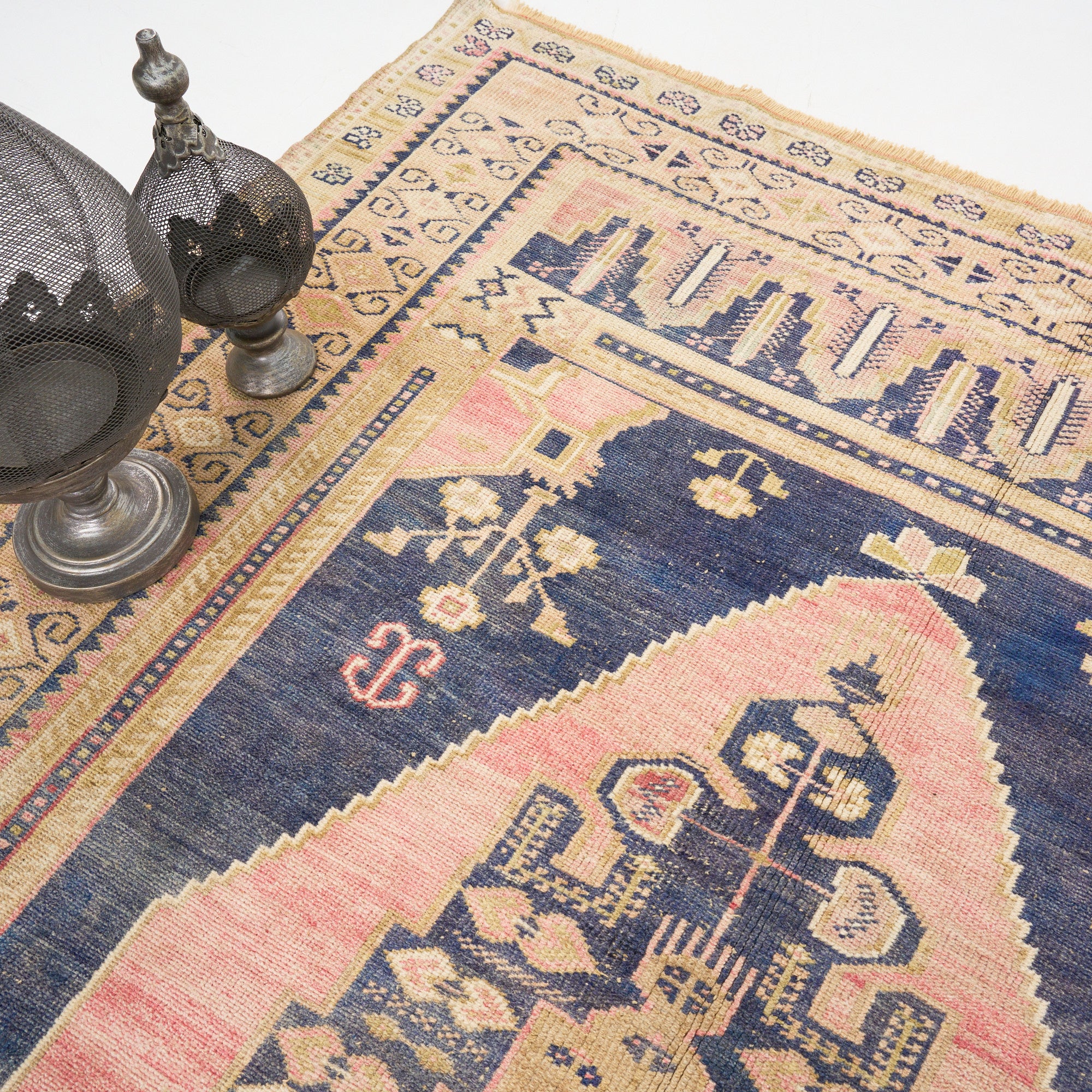 Goznur (Light Within)