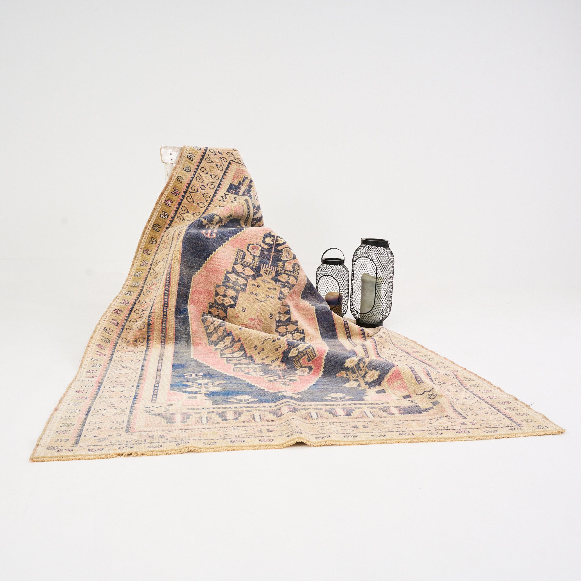 Goznur (Light Within)