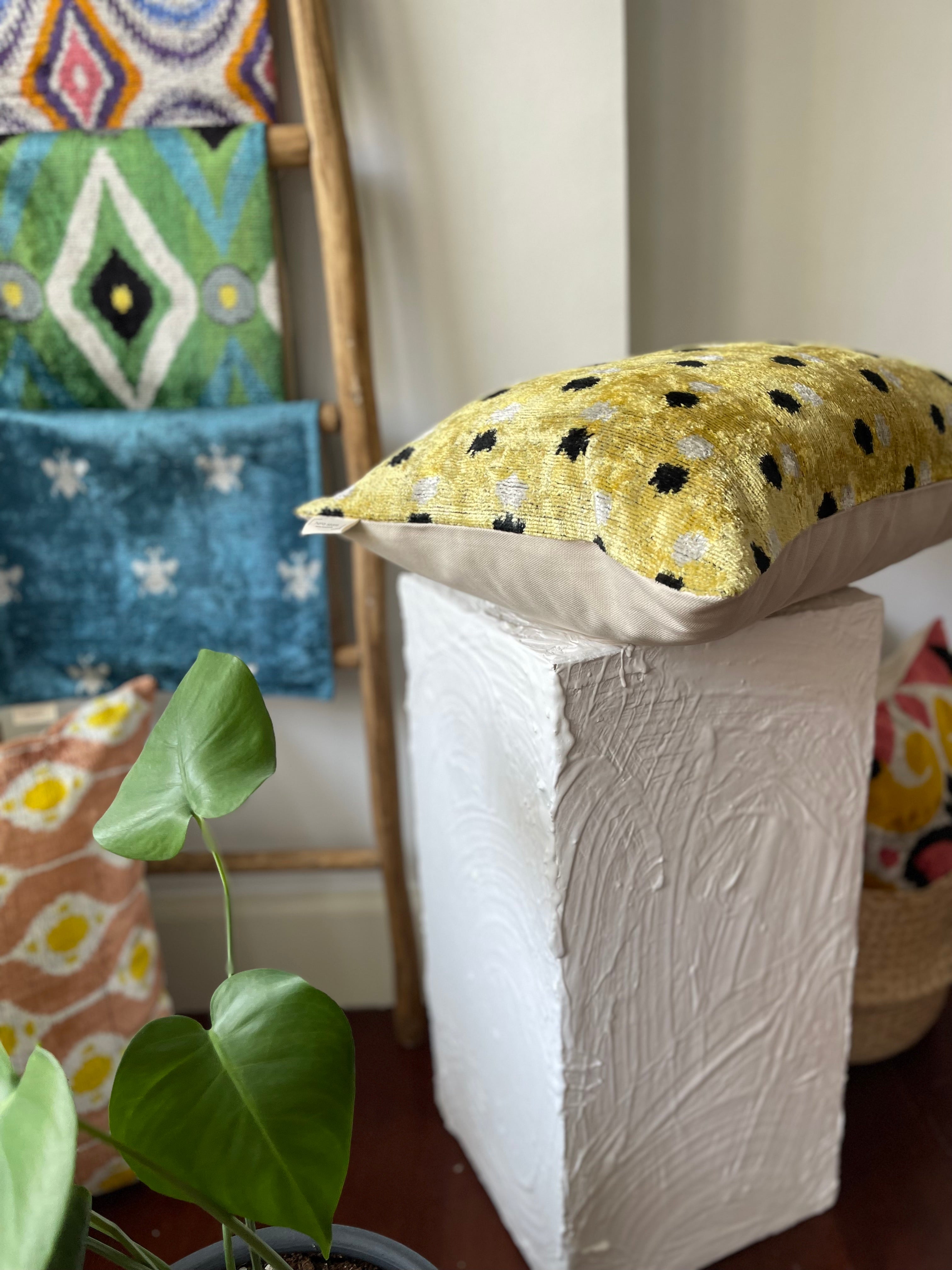 Dotted Lemon Ikat Pillow Cover