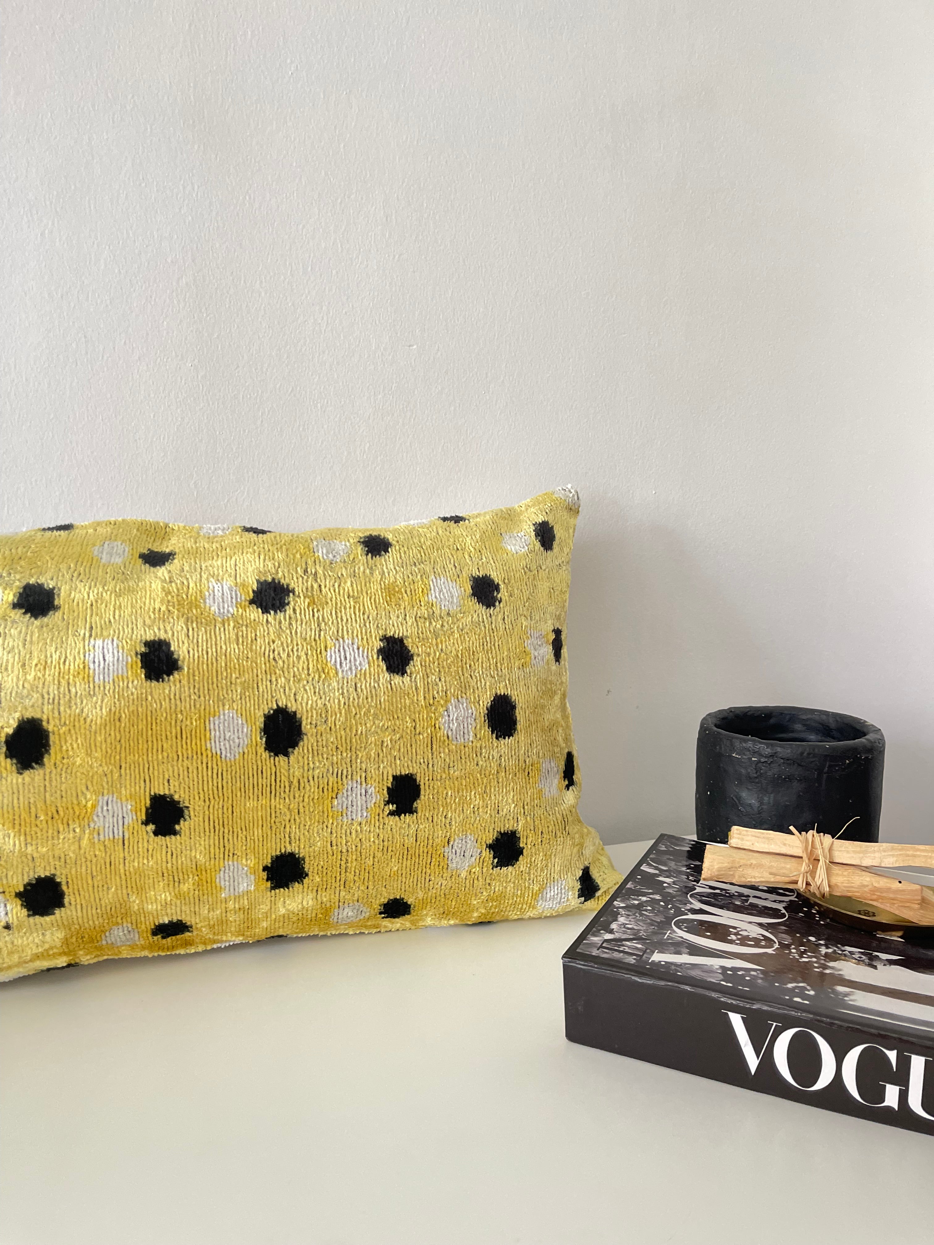 Dotted Lemon Ikat Pillow Cover