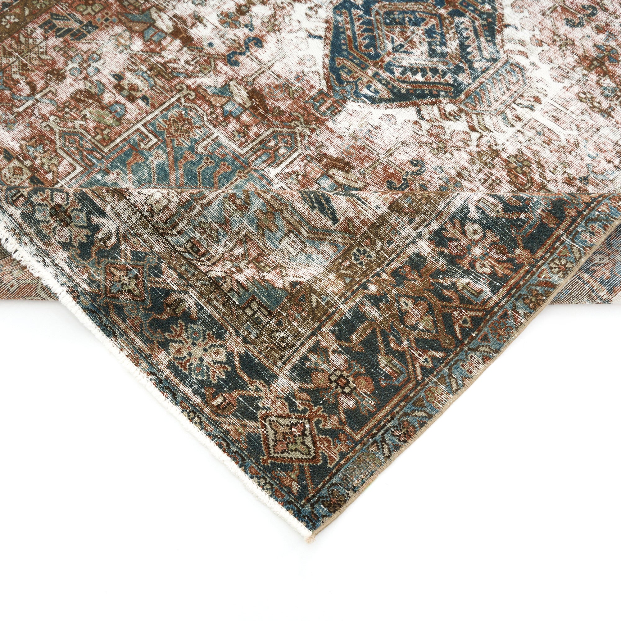 Mehrun (Lovingly Woven / Gentle Hue)